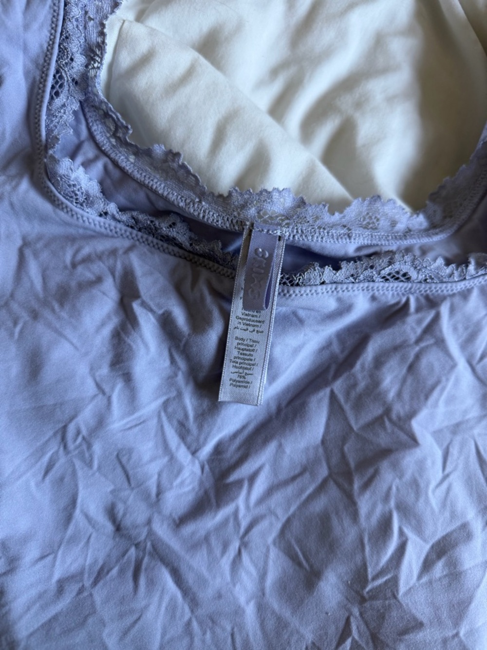 SKIMS Lavender Lace Trim Top - Picture 4 of 5